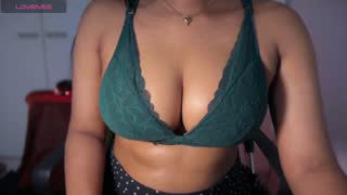 indian_raya about 10 minutes into her 25 Oct show
