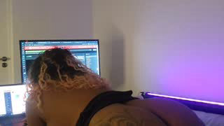 Indianbrownie about 5 minutes into her 23 Oct show