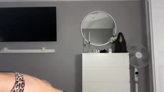 itsjennaaa about 9 minutes into her 23 Oct show