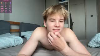 juanswaga about 14 minutes into his 22 Oct show