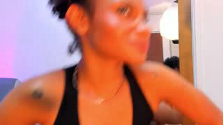 kamila_arias about 12 minutes into her 27 Oct show