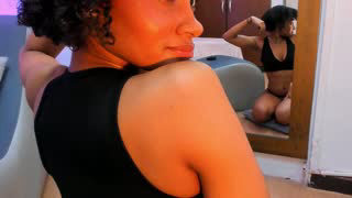 kamila_arias about 199 minutes into her 27 Oct show