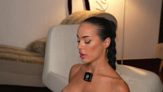 katyerave about 2 minutes into her 7 Oct show