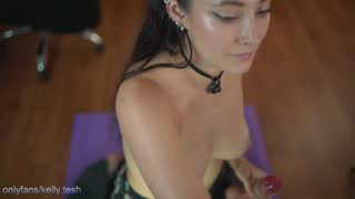 kellytesh about 11 minutes into her 24 Oct show