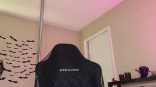 Kiki_hammyy about 18 minutes into her 29 Oct show