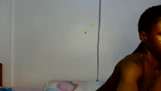 kimberly_chloe about 4 minutes into her 30 Oct show