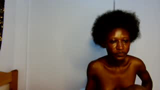 kimberly_chloe about 12 minutes into her 31 Oct show