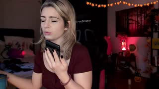 kimilee22 about 3 minutes into her 14 Oct show