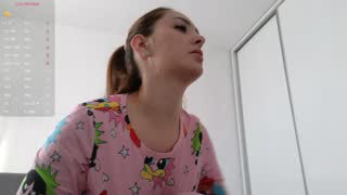 kimmie_ about 5 minutes into her 7 Oct show