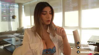 letiziafulkers1 about 5 minutes into her 6 Oct show
