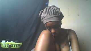 lovers_oncam about 6 minutes into their 28 Oct show