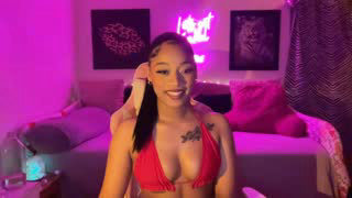 lunaa_11 about 2 minutes into her 29 Oct show