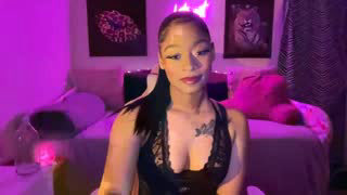 lunaa_11 about 4 minutes into her 30 Oct show
