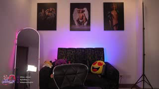 mikeymorningstar about 52 minutes into his 24 Oct show