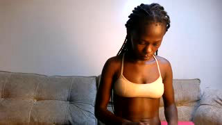 mishie_sexie about 25 minutes into her 30 Oct show