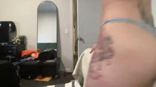 modernbettyboop about 4 minutes into her 24 Oct show