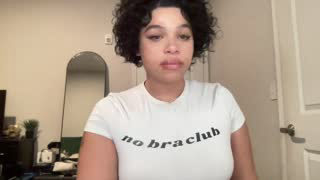 modernbettyboop about 3 minutes into her 26 Oct show