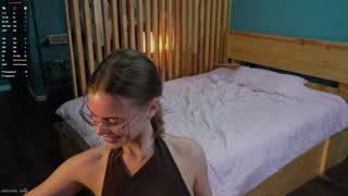 molly_p about 11 minutes into her 5 Oct show