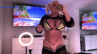 naughtyobsessions about 5 minutes into her 9 Oct show