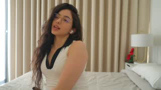 naughtysammx about 2 minutes into her 6 Oct show