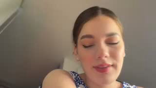 NicoleCut about 6 minutes into her 24 Oct show