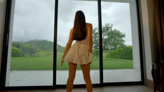 nicolle_mitchelle about 42 minutes into her 21 Oct show