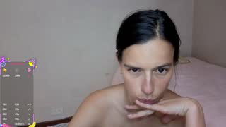 ohanna_ about 7 minutes into her 9 Oct show