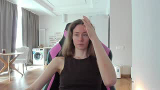 oksanafedorova about 14 minutes into her 6 Oct show