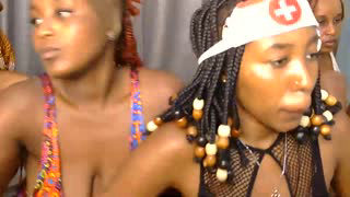 pinky_morningstar about 3 minutes into her 24 Oct show