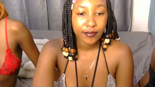 pinky_morningstar about 1 minute into her 31 Oct show