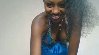 Prettylynee about 5 minutes into her 14 Oct show