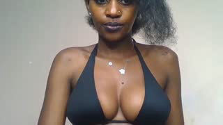 Prettylynee about 1 minute into her 15 Oct show