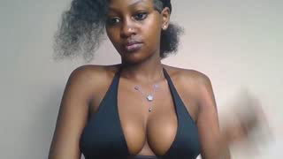 Prettylynee about 3 minutes into her 22 Oct show