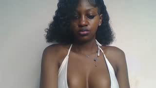 Prettylynee about 2 minutes into her 23 Oct show