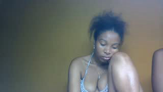 richella34 about 1 minute into her 24 Oct show