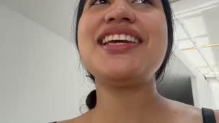 RosieChell_ about 7 minutes into her 25 Oct show