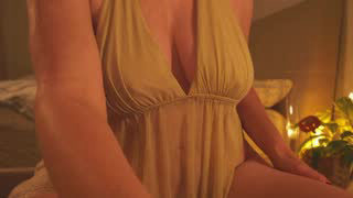 saltedhoney about 17 minutes into her 14 Oct show