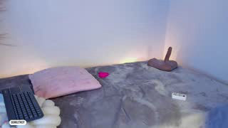 scarlett_keitt about 2 minutes into her 22 Oct show