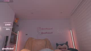 soficb about 36 minutes into her 24 Oct show