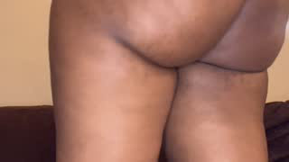 StupidNaturalPhatBooty_ about 6 minutes into their 17 Oct show