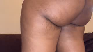 StupidNaturalPhatBooty_ about 3 minutes into their 17 Oct show