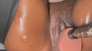 Sweet_pussytoto about 14 minutes into her 23 Oct show