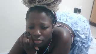 sweetmaya01 about 11 minutes into her 24 Oct show