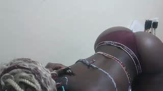 sweetmaya01 about 17 minutes into her 24 Oct show