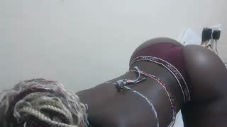 sweetmaya01 about 5 minutes into her 24 Oct show