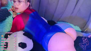 thea_aphros about 11 minutes into her 24 Oct show