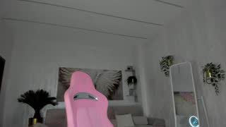 tiffanyhouston_ about 11 minutes into her 8 Oct show