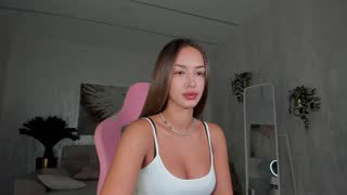 tiffanyhouston_ about 5 minutes into her 12 Oct show