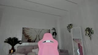 tiffanyhouston_ about 10 minutes into her 22 Oct show