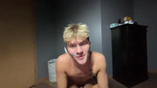 tripp_powers about 4 minutes into his 23 Oct show